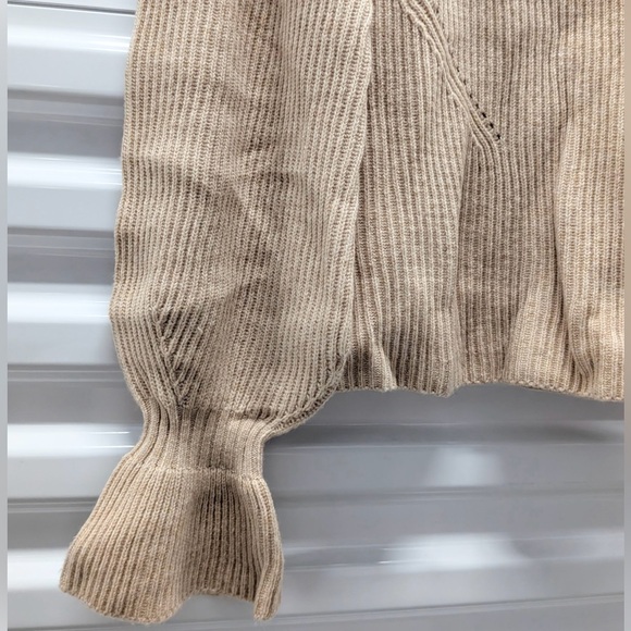 PAIGE  Virtue Top:/sweater - Picture 9 of 15